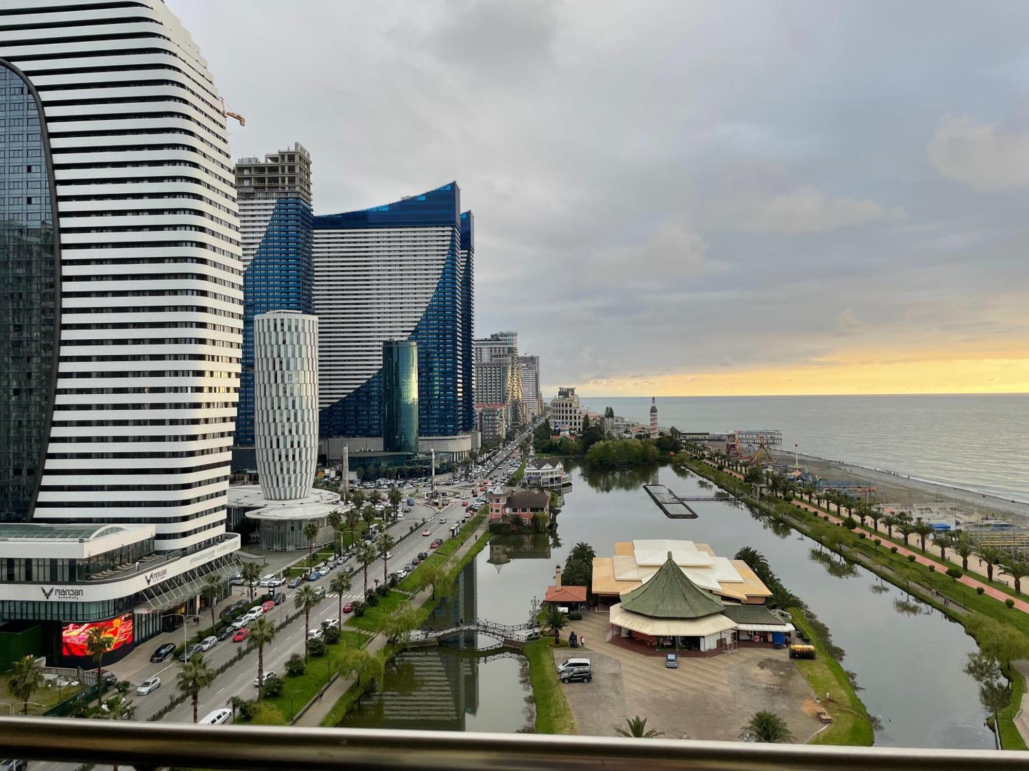 Batumi Seaside Magnolia Apartment Ngoại thất bức ảnh
